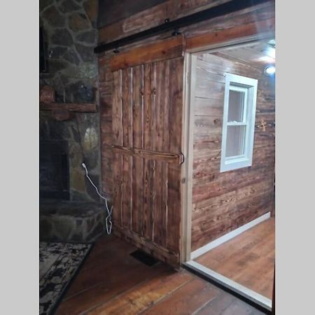 Hoot Nanny'S Rustic Cabin On Mossy Creek Villa Cleveland Exterior photo